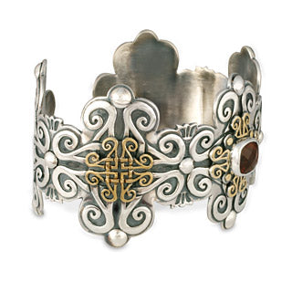 Shonifico Large cuff Bracelet